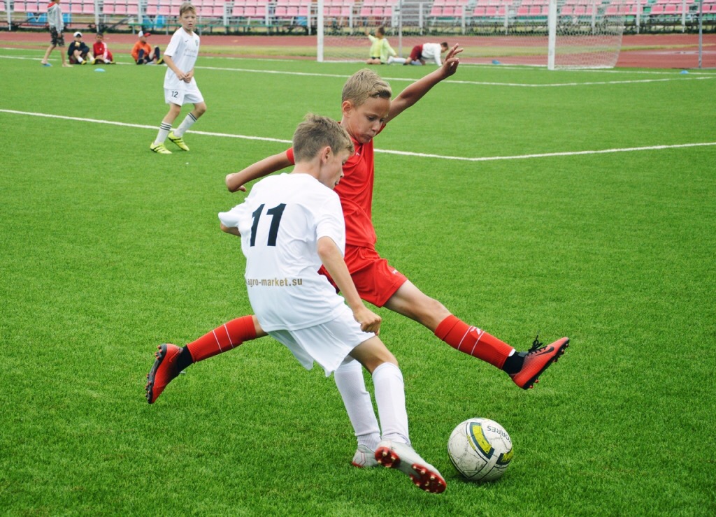 Юные футболисты команд «Землякофф» приняли участие во Всероссийском  турнире «Загрузи себя футболом»