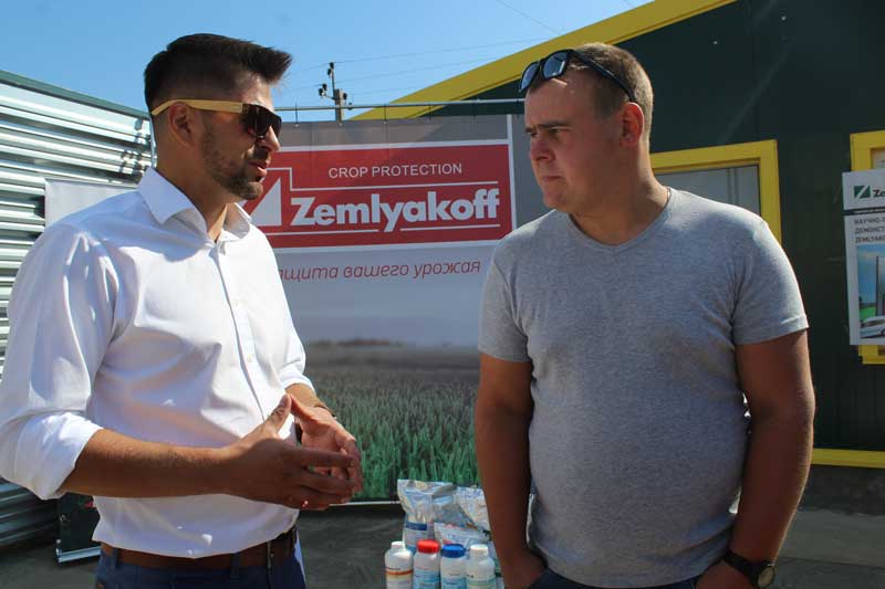 Эффективные готовые решения от «ZemlyakoFF» представили на Дне поля в Саратовской области